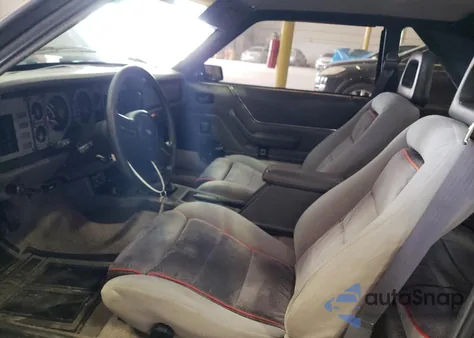 1986 Ford Mustang Lx z USA, uszkodzony, nr VIN 1FABP28M1GF319993